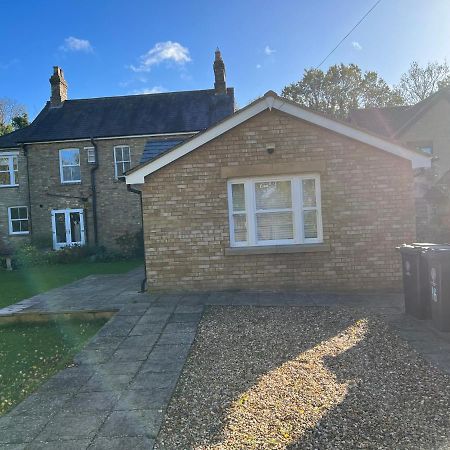 Cosy Hillside Annex Apartment Stanwick  Exterior photo